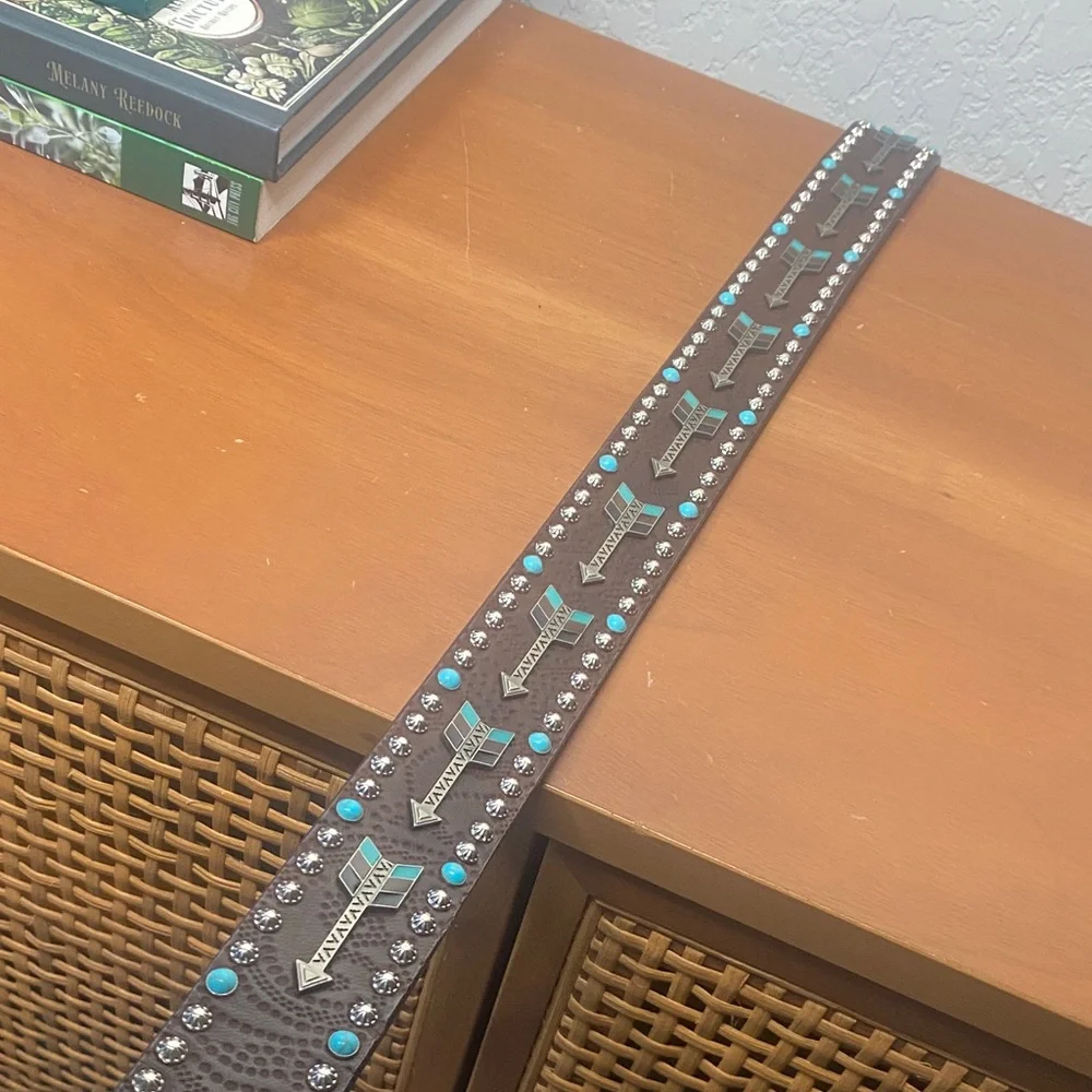 Western Genuine Leather Cowgirl Belt w/Turquoise